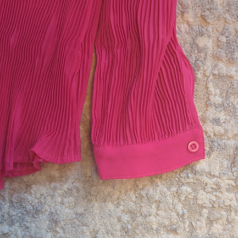 NWT PrettyLittleThing Hot Pink Plisse Oversized Shirt Size 0 - Picture 9 of 9